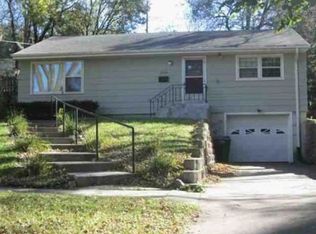 3524 Douglas St, Sioux City, IA 51104