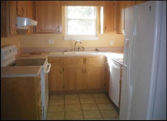 4th image of 383 Park Way Dr