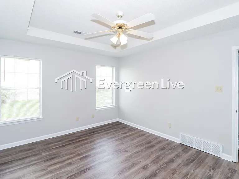 25 Spring Valley Dr — Photo 12