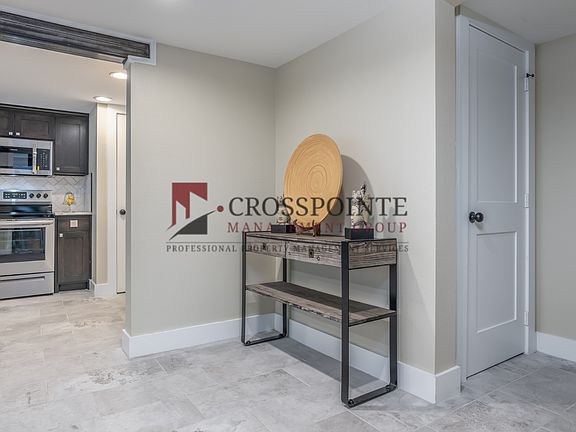 2nd image of 321 S Bois D Arc Ave APT 5