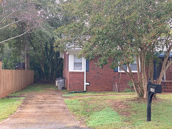 3rd image of 109 Rodney Ave #B