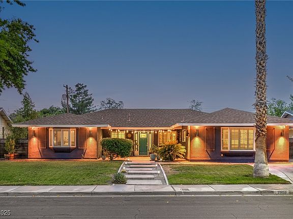 4th image of 2909 Bryant Ave