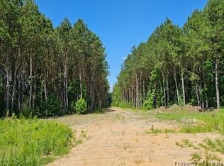 5848 Bluman Rd, Wade, NC 28395