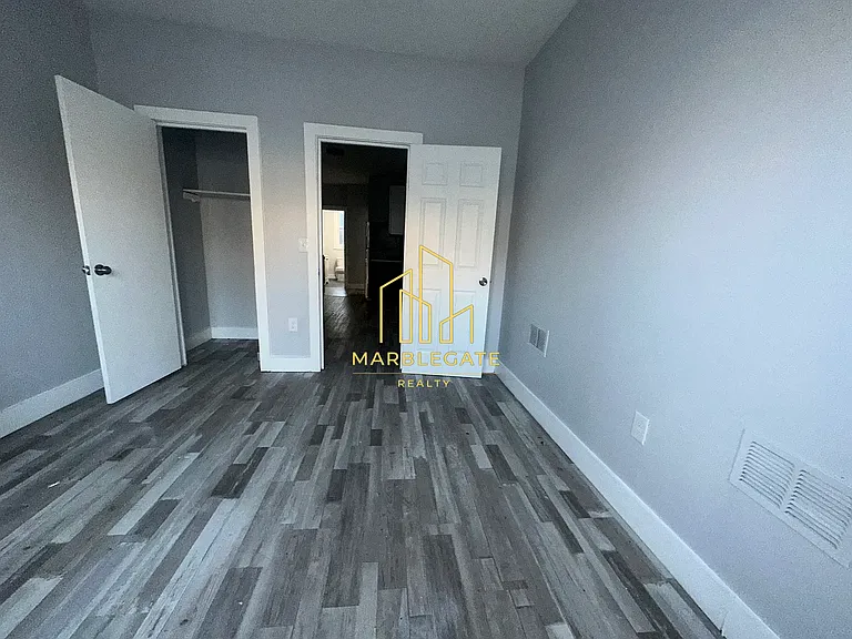 27 Hanford St #11 — Photo 2