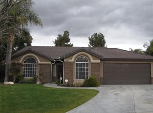 9404 Colfax Ct, Bakersfield, CA 93312