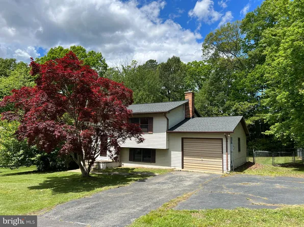 21985 Stoney Brook Ct, Lexington Park, MD 20653