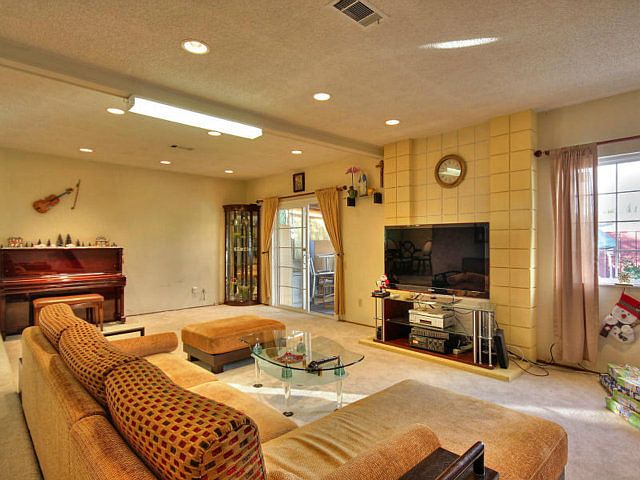 1st image of 2419 Elkins Way