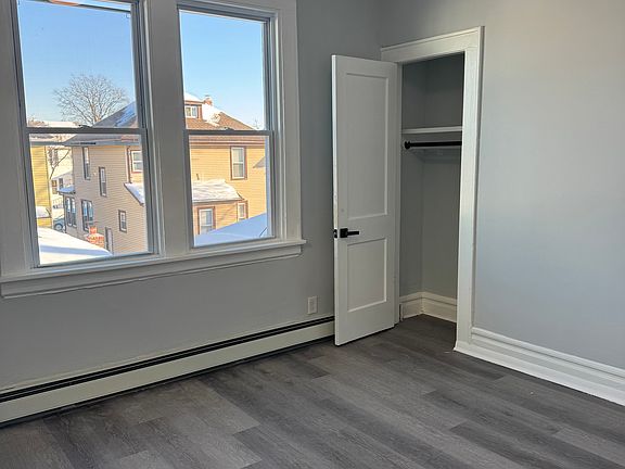 5th image of 371-373 N 11th St #2-L