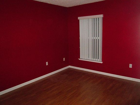 5th image of 810 Rocky Mountain Ct
