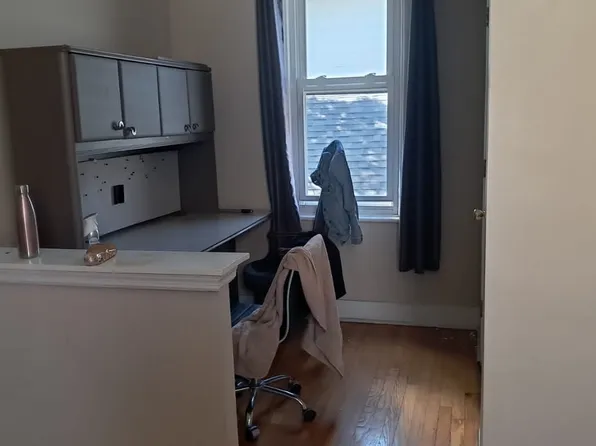 2205 15th St APT 2, Troy, NY 12180