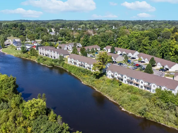 722 Tioga Park Dr #722, Big Rapids, MI 49307