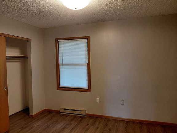 4th image of 311 S Grand Ave APT 8