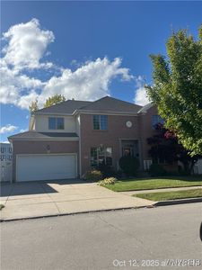 77 William Price Pkwy, Buffalo, NY, 14214