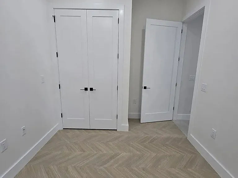40 Lembeck Ave #105D — Photo 5
