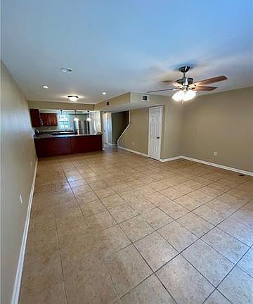 3rd image of 4854 Crowder Blvd