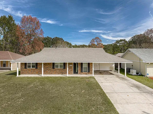 10936 Carmel Dr, Baton Rouge, LA 70818