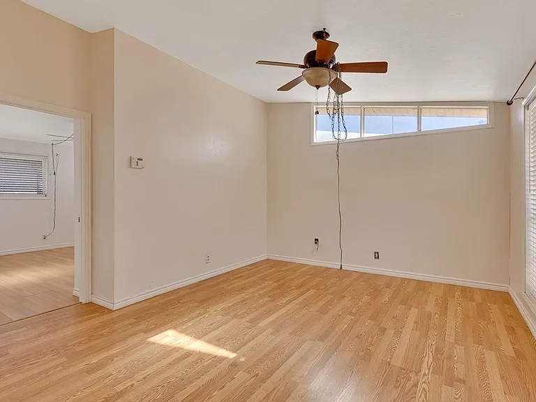 3524 W Shandon Ave — Photo 17