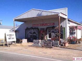 323 S 2nd St, Stilwell, OK 74960
