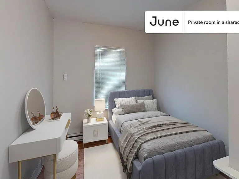 256 Hurley St #C — Photo 1