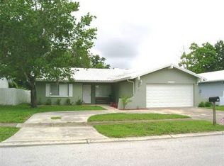 7655 Gibralter Ct N, Saint Petersburg, FL 33709