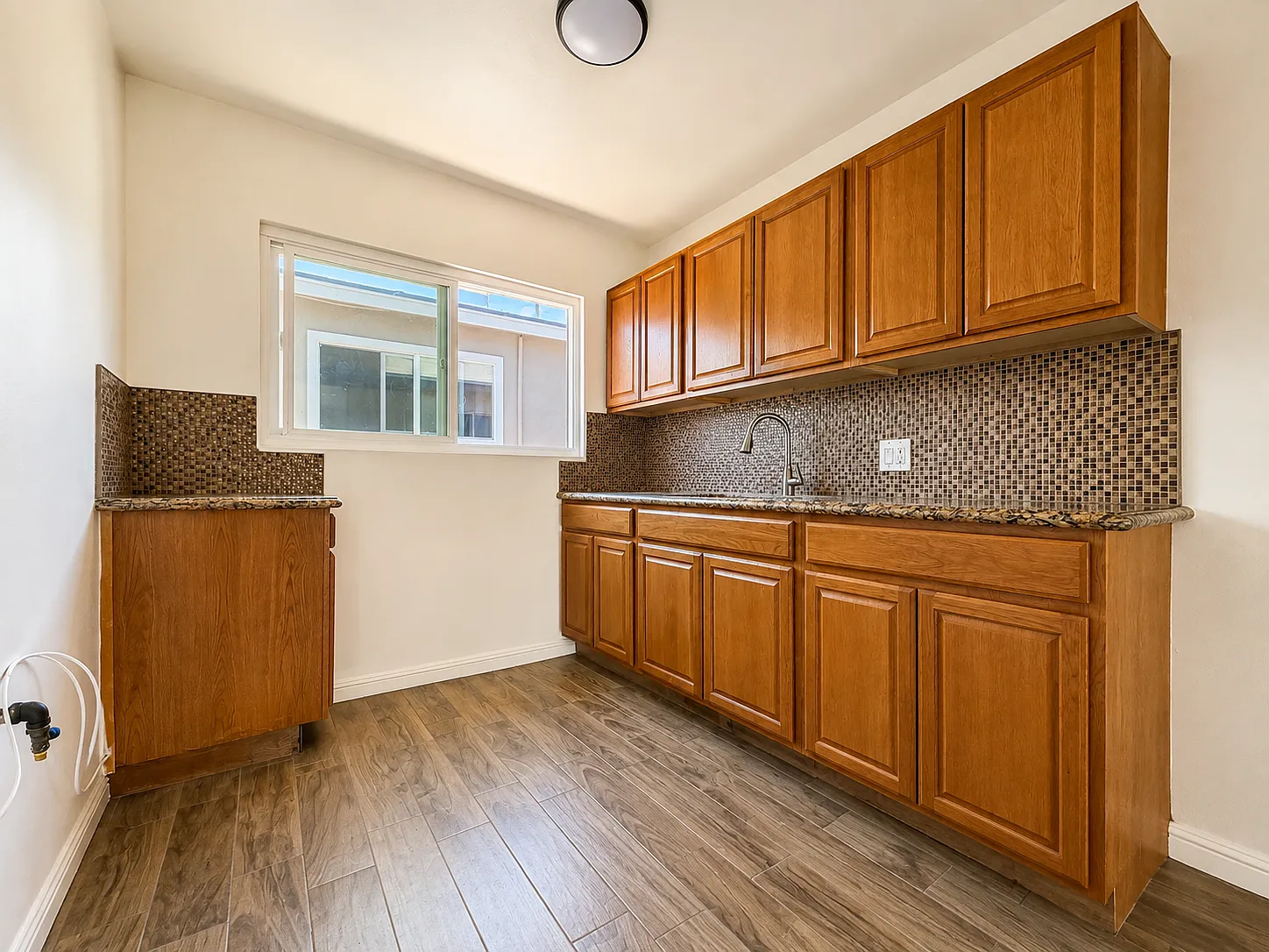 1 bed, $1,800 — Photo 4