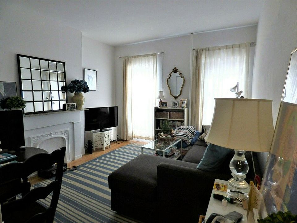 1st image of 316 E 19th St #3B