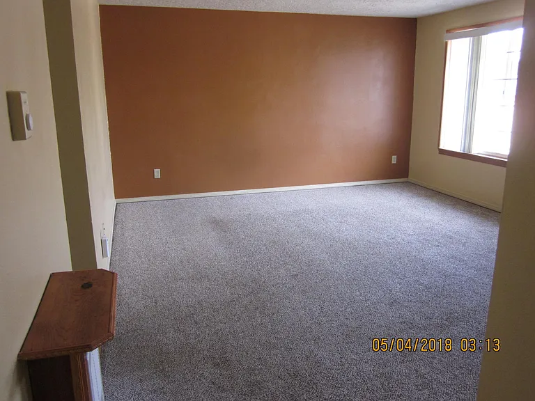 746 NW Yamhill St — Photo 18