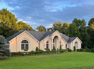 49 Regan Way, Germantown, NY 12526