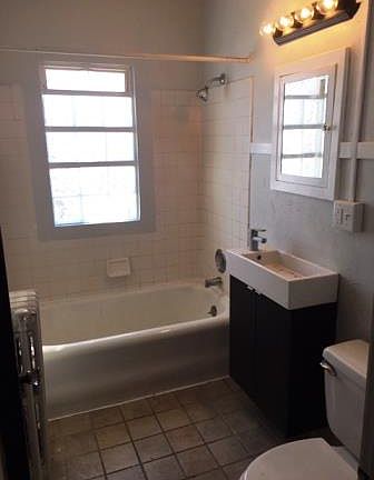 4th image of 2301 Douglas St #2