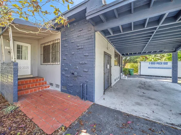 890 NE 138th St, North Miami, FL 33161