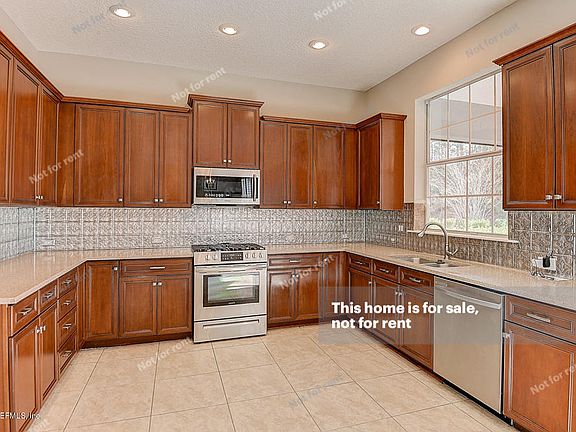 2nd image of 432 Saint Johns Golf Dr