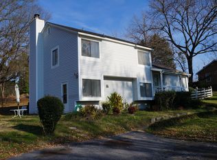 6041 Windjammer Dr, Tega Cay, SC 29708