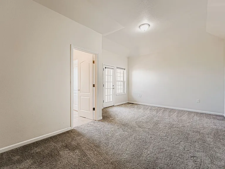 10578 E Jewell Ave — Photo 9