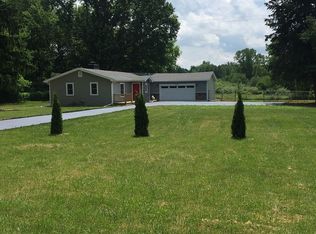 880 Barry Rd, Haslett, MI 48840