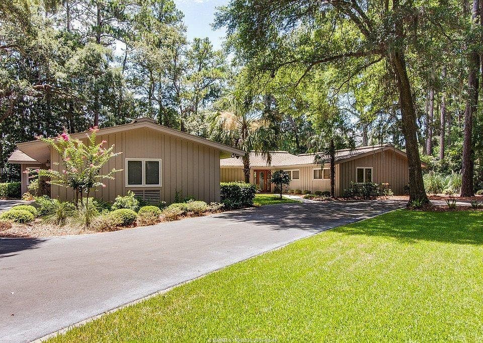 1st image of 267 Greenwood Dr