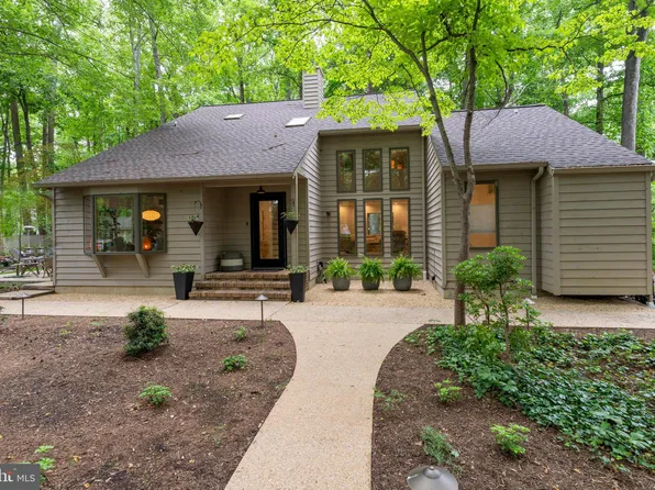 2976 Valley View Rd, Annapolis, MD 21401