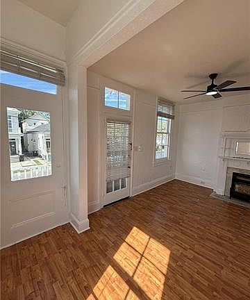 4th image of 124 N Genois St Unit A