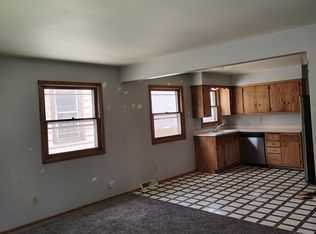 1130 S 62nd St, West Allis, WI 53214