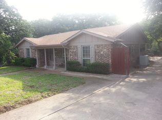 7120 Crabtree Ln, Fort Worth, TX 76182