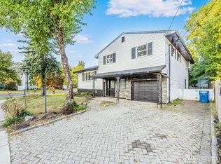 30 Desser Pl, Metuchen, NJ