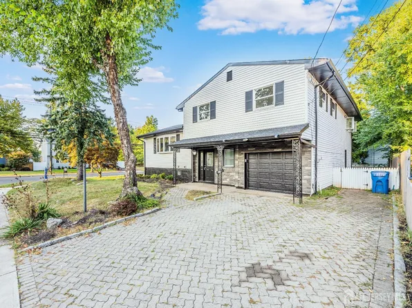 30 Desser Pl, Metuchen, NJ 08840