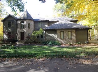 13 Bent Tree Ln, Towanda, IL 61776