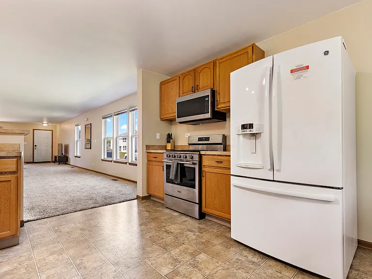 3093 Huntington Dr — Photo 20