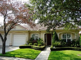 320 Waterford Way, Kemah, TX 77565