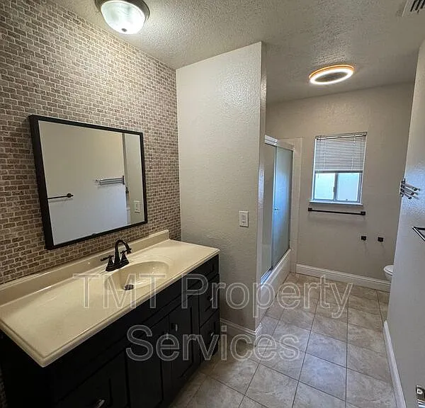6931 Cobblestone Way — Photo 18