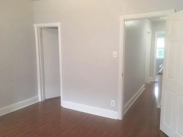 1831 Sigel St — Photo 3