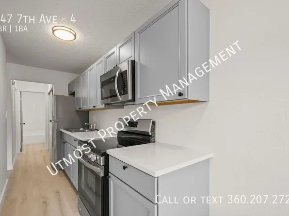 947 7th Ave APT 4, Longview, WA 98632