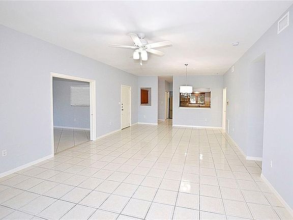 5th image of 5045 Harmony Cir Unit 17