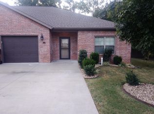 220 Commercial St #2, Prairie Grove, AR 72753