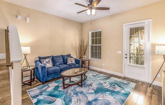4th image of 2033 Lobelia Dr